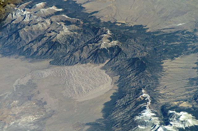 Great Sand Dunes National Park - https://upload.wikimedia.org/wikipedia/commons/thumb/c/c0/Great_Sand_Dunes_National_Park_and_Preserve.jpg/640px-Great_Sand_Dunes_National_Park_and_Preserve.jpg