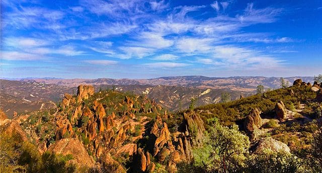 Pinnacles National Park - https://upload.wikimedia.org/wikipedia/commons/thumb/d/d5/Pinnacles_National_Park_view.jpeg/640px-Pinnacles_National_Park_view.jpeg